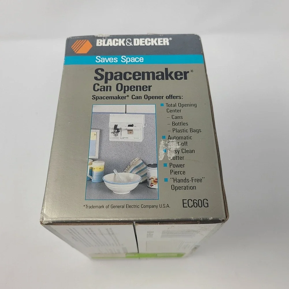 NIB - BLACK & DECKER Spacemaker EC60G Under-Cabinet Electric Can Opener White